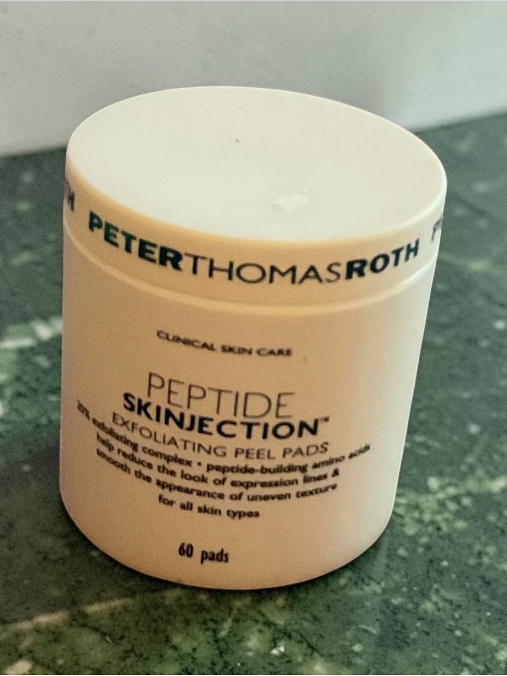 Peter Thomas Roth Peptide Skinj ection Exfoliating Peel Pads
